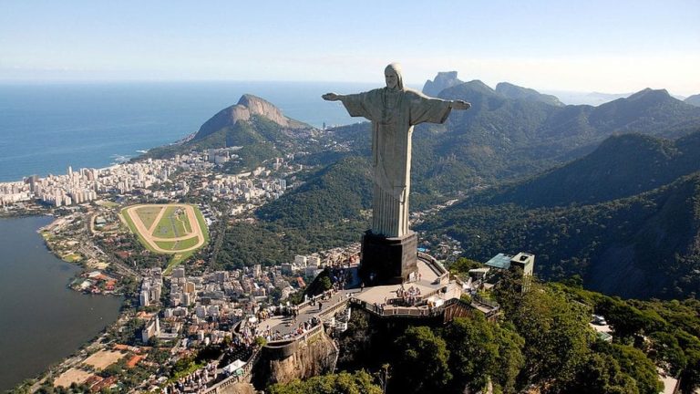 Brazil Advances Landmark Legislation to Ban Algorithmic Stablecoins Amidst New BCB Oversight