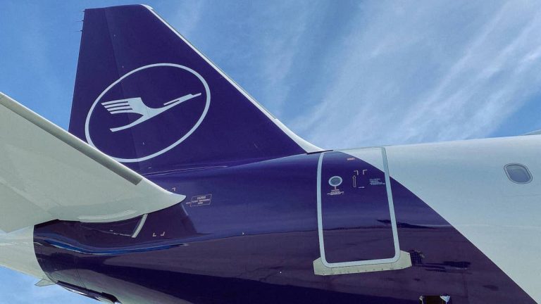 Major airline cancels more flights until March, travelers will get refunds