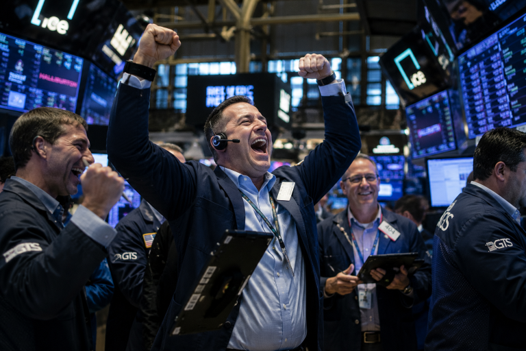 Dow hits record high as Iran deal hopes, SpaceX rally lift stocks