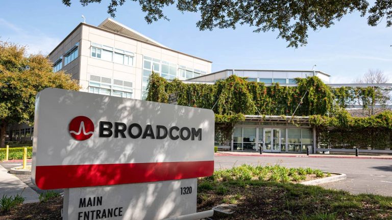 Oppenheimer sends clear message on Broadcom ahead of earnings