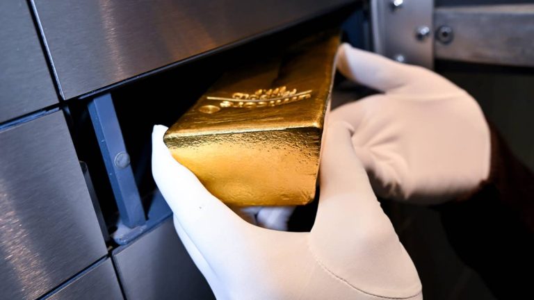 Popular German bank resets gold price target for the rest of 2026