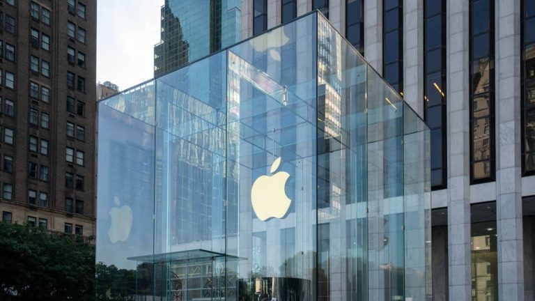 Apple answers Wall Street’s biggest AI concern