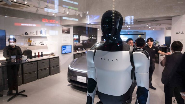 Elon Musk, Tesla face serious new threat